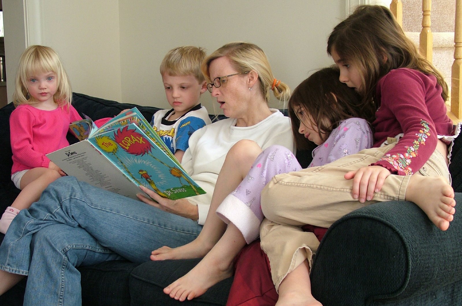 mom reading